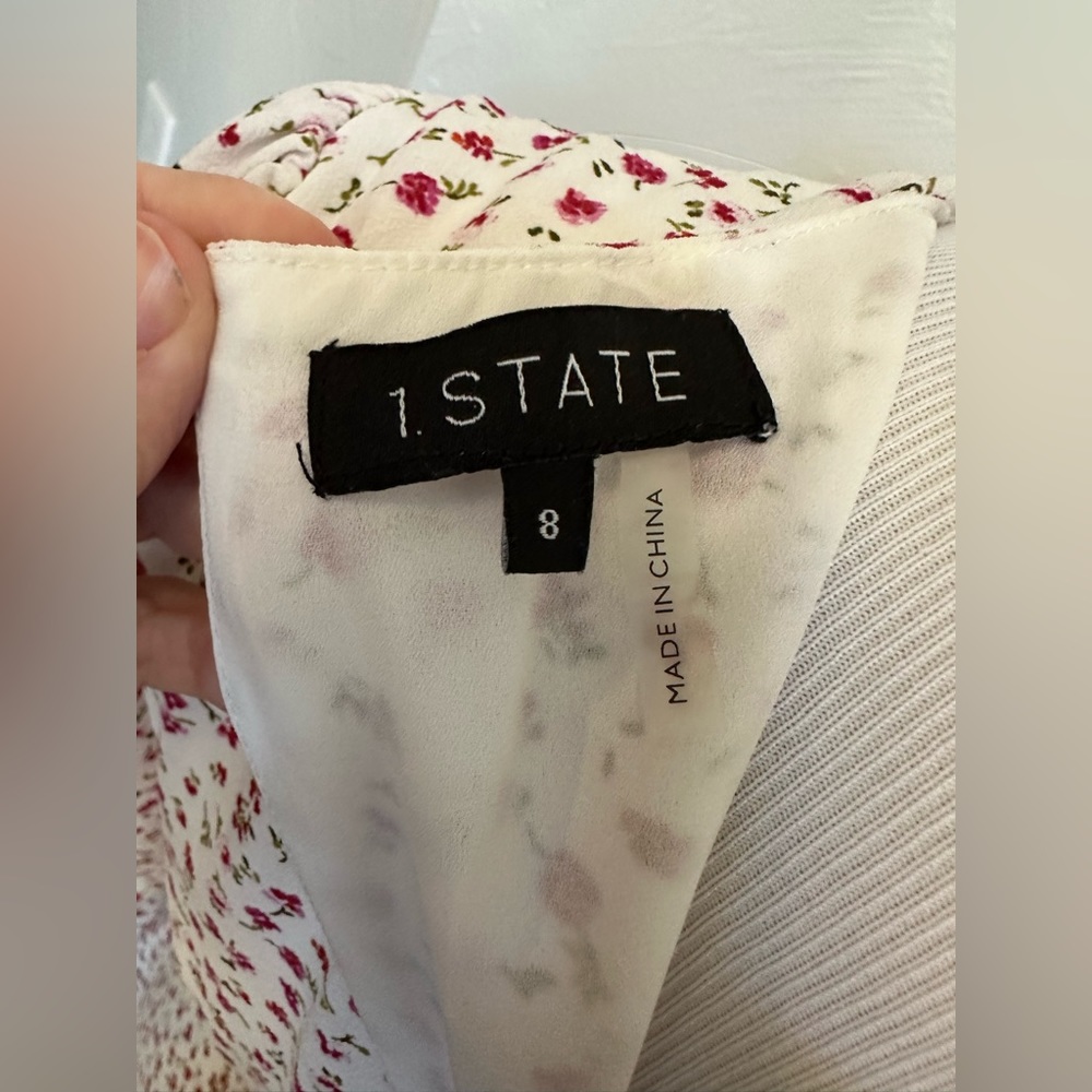 NEW 1. State GORGEOUS white floral wrap dress - senior photo or bridal DRESS - Picture 10 of 11